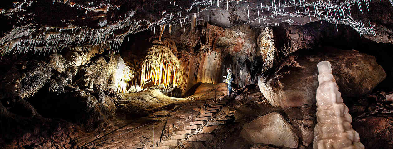 Yarrangobilly Caves
